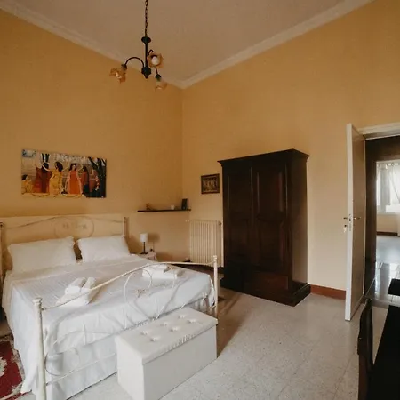 Piazza Argento 3*