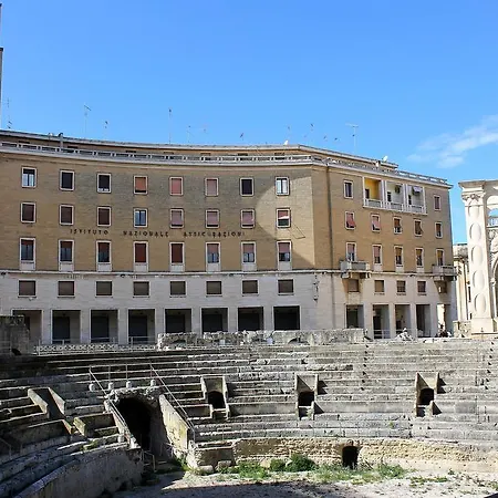 Piazza Argento Лечче
